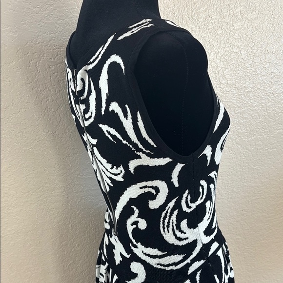Red by Saks Fifth Avenue Elegant Black and White Patterned Drop Waist Dress - Picture 6 of 11